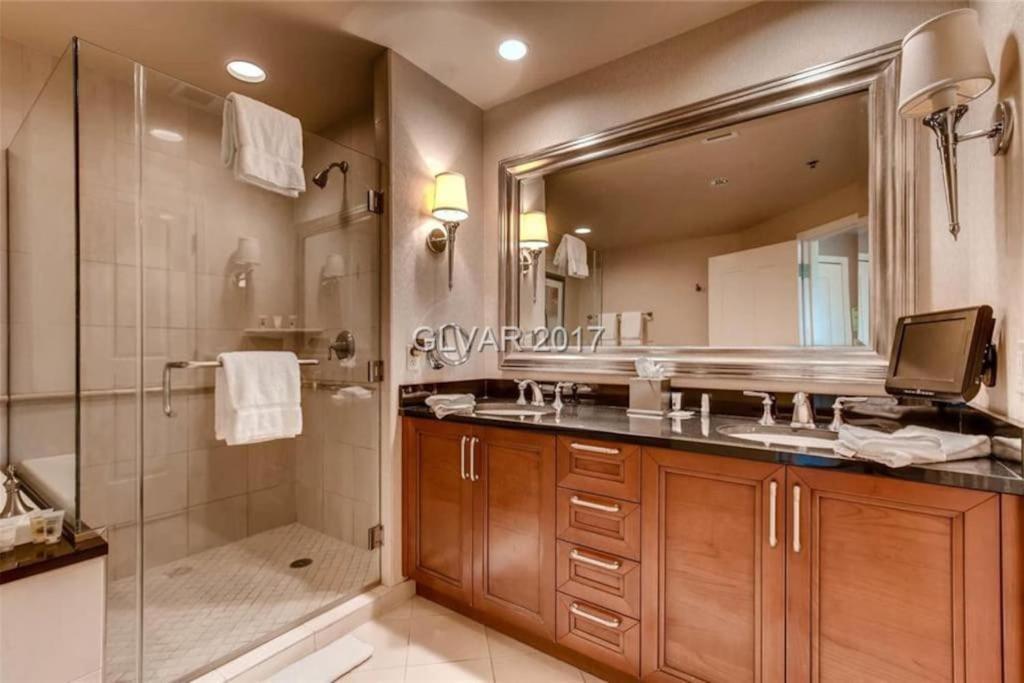 Mgm Signature Ph 30Th Floor Deluxe Studio Apartment Strip Facing With Balcony Las Vegas Exterior foto